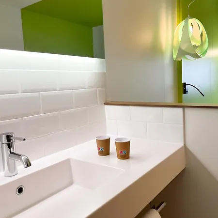 Ibis Styles Gare Centre نيم