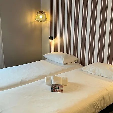 ホテル イビス スタイルス サントル ガール ニーム