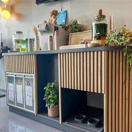 Ibis Styles Gare Centre Отель Ним