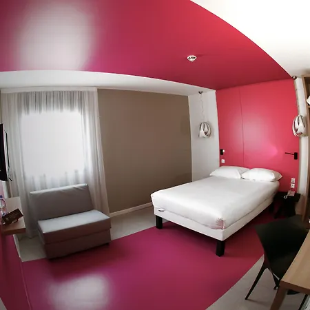 Отель Ibis Styles Gare Centre 3*