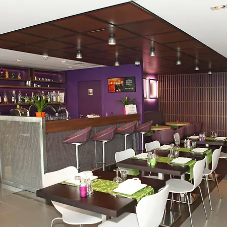 ホテル イビス スタイルス サントル ガール 3*