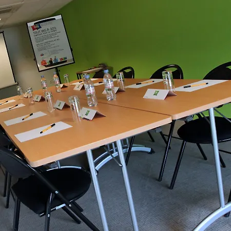 Ibis Styles Gare Centre Ним