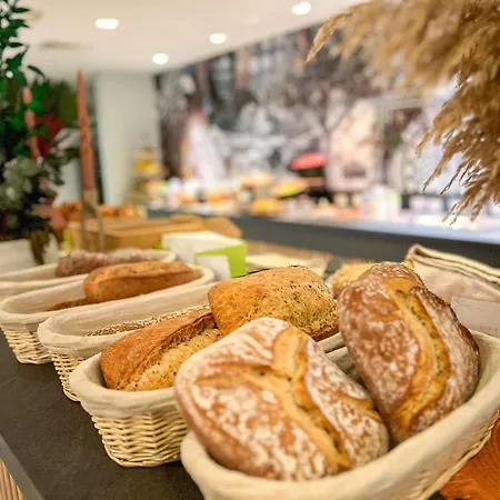 イビス スタイルス サントル ガール 3* ニーム