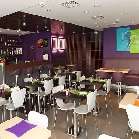 Ibis Styles Gare Centre Ним